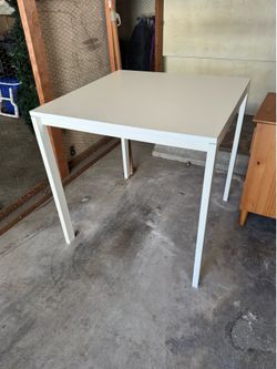 IKEA table