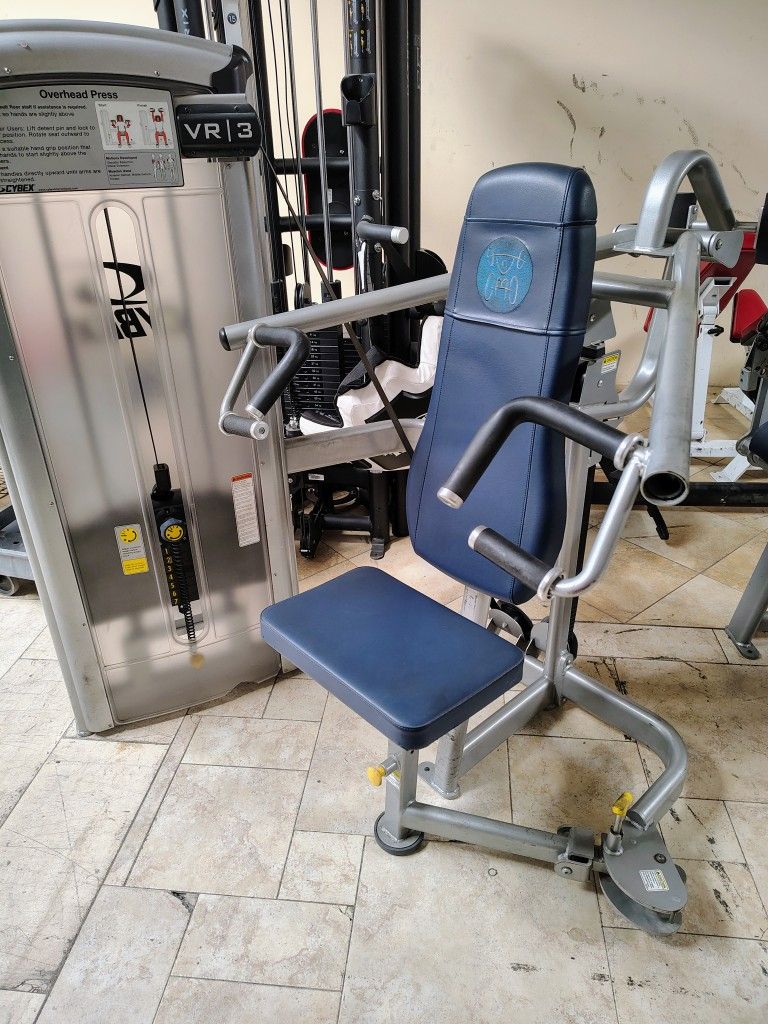 Cybex VR3 overhead press Exercise fitness gym equipment 