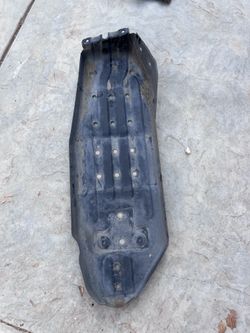 95-00 Toyota Tacoma gas tank skid plate