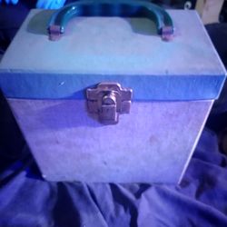 Old Vintage Traveling Record 45 Box Case