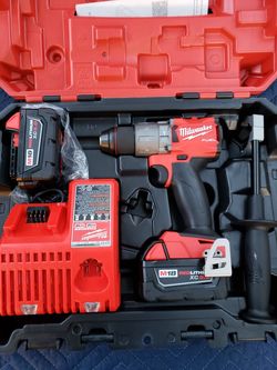 Milwaukee M18 Fuel 18-Volt Lithium-Ion Brushless Cordless 1/2 in. Hammer Drill Driver Kit with Two 5.0 Ah Batteries and Hard Case