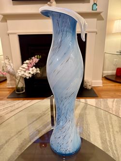 Beautiful blue vase for sale