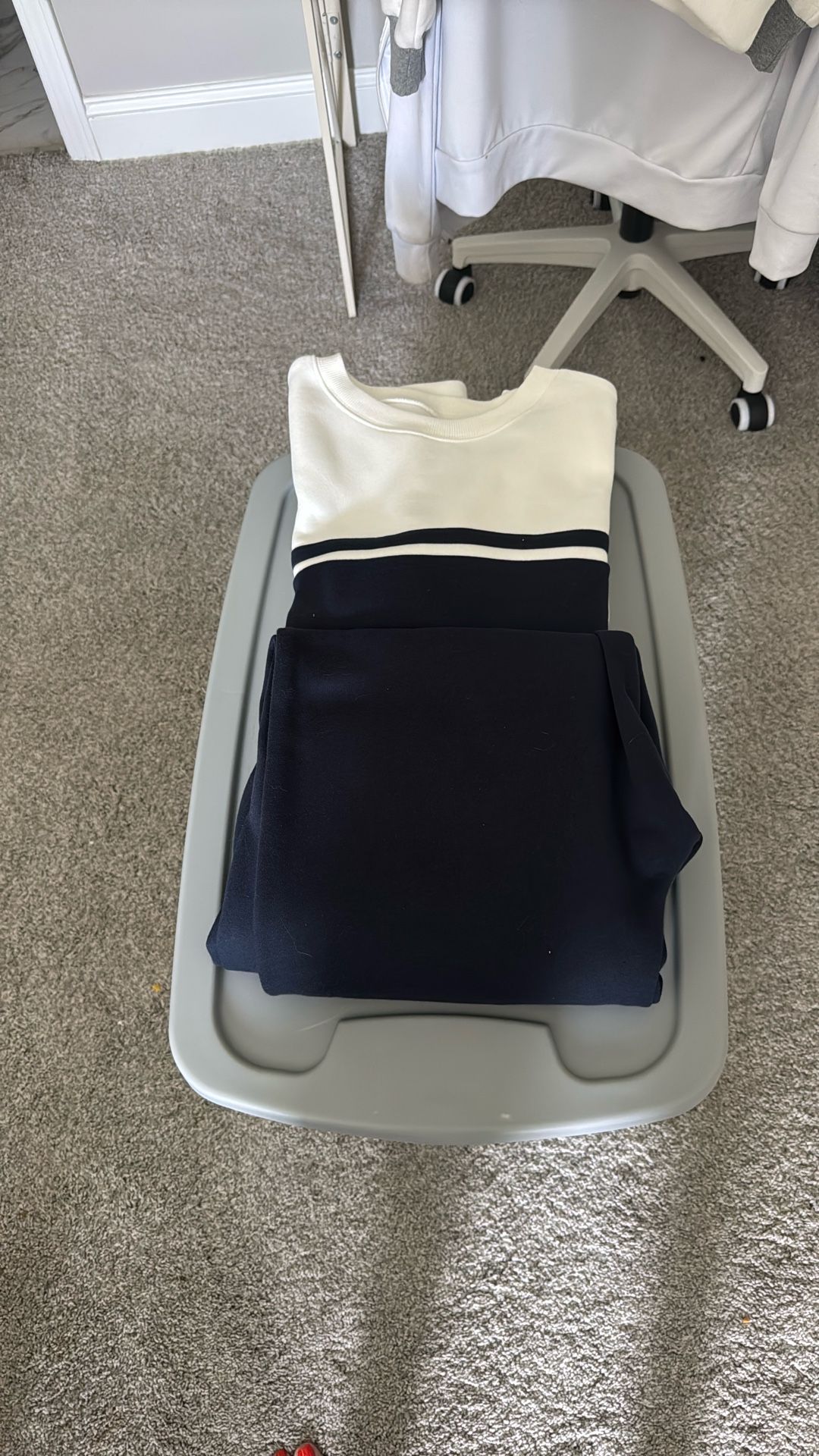 Brand New 2 Pc Navy & White Sweatsuit Size L