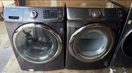 Samsung SuperSpeed PowerFoam STEAM VRTplus Washer and Dryer Set