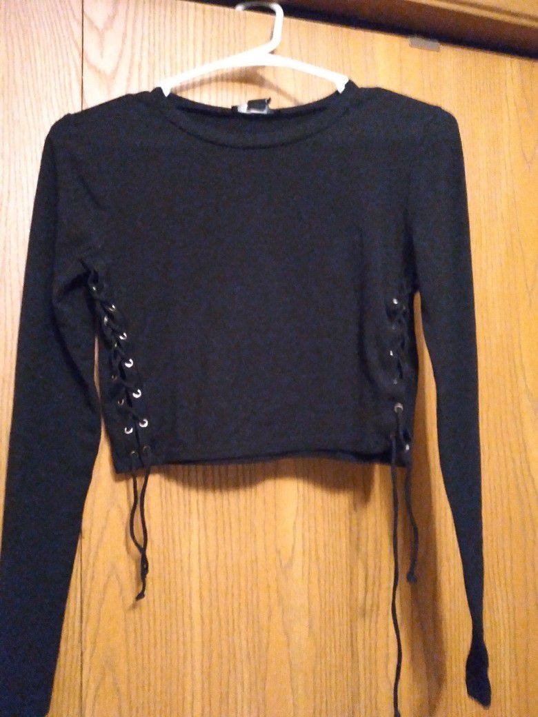 FOREVER 21~ WOMEN'S SHIRT (SIZE LARGE) SALE PRICE @ $20