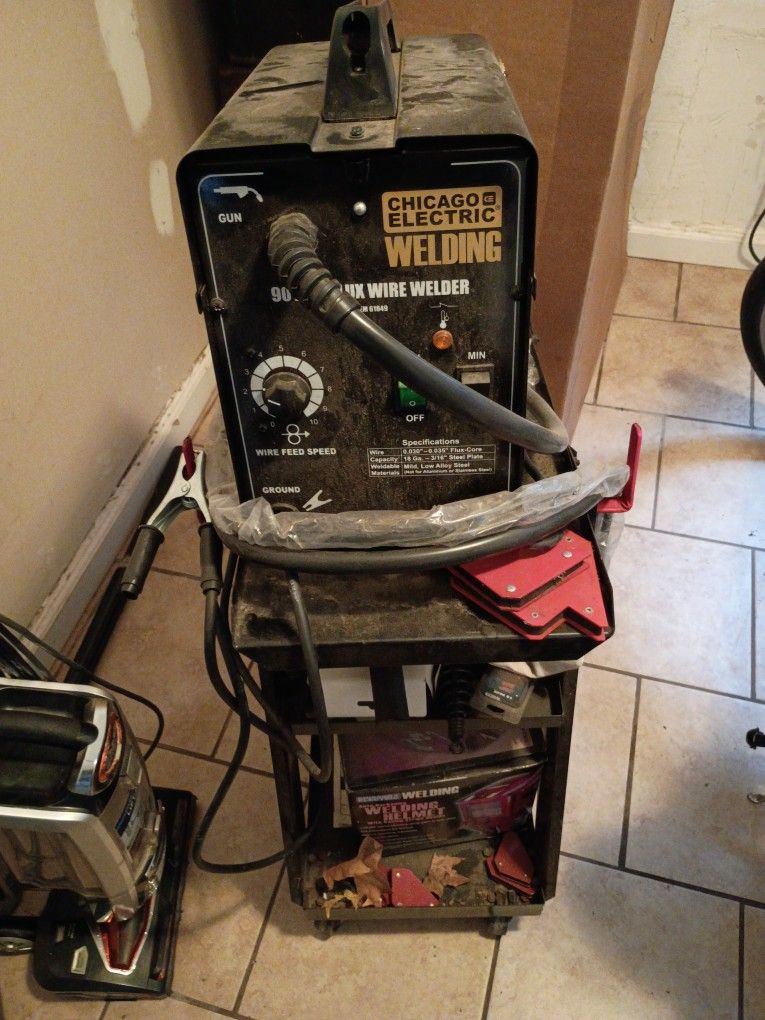 Chicago Electric 90 Amp Flux Wire Welder 