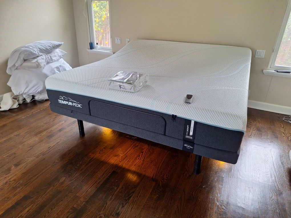 King Tempurpedic Tempurpedic Proadapt MEDIUM HYBRID Mattress with Ergo Adjustable Base for Sale