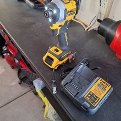 Dewalt Impact Drill Kit Atomic