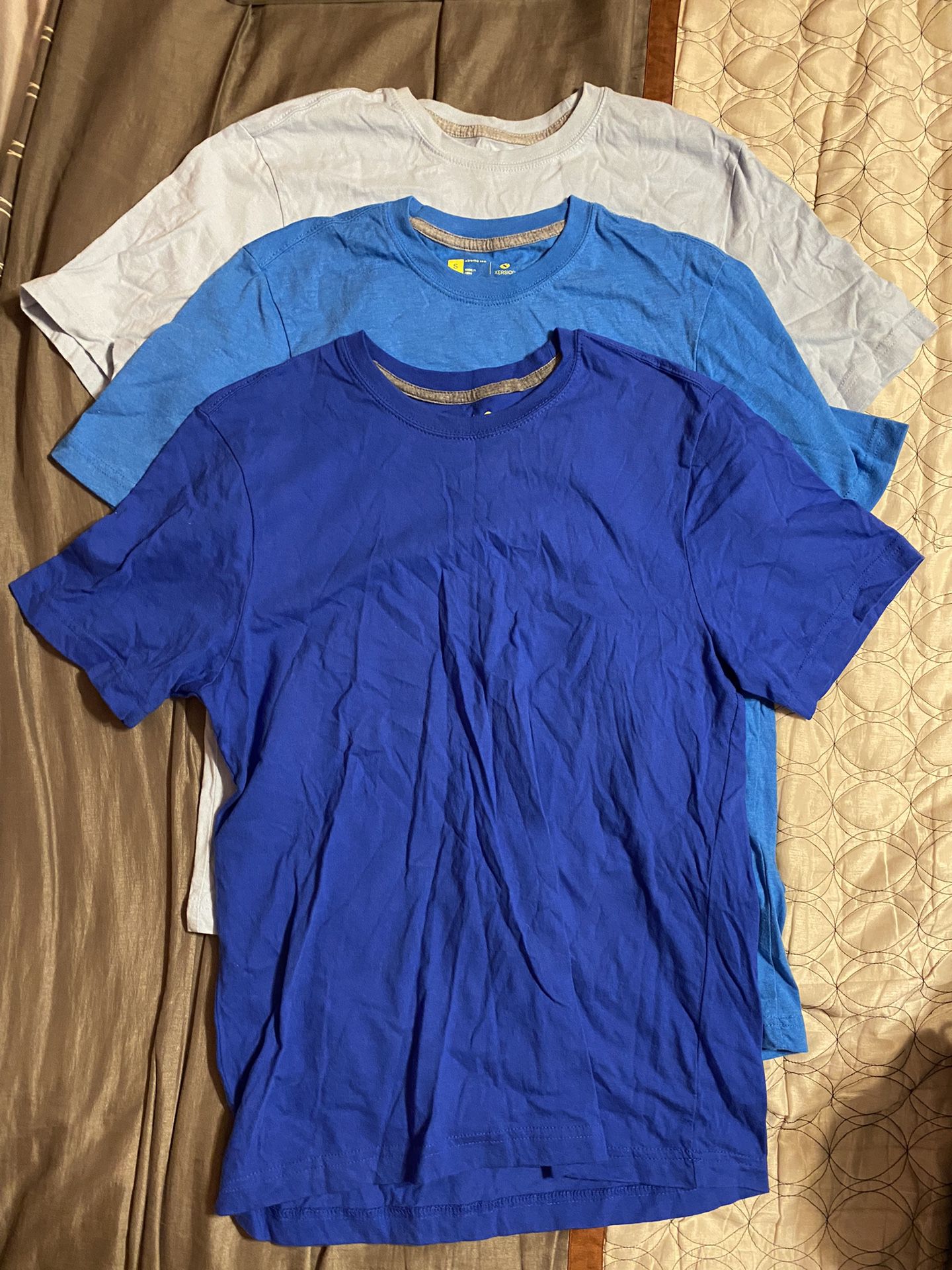 Men’s t-shirts (size S)
