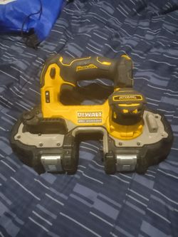 DeWalt  Atomic 20v portable bandsaw