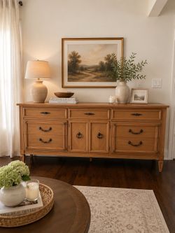 Thomasville Solid wood dresser
