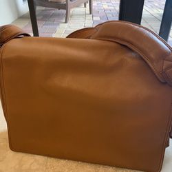 Leather Laptop Messenger Bag Bellino Cancun . Excellent Condition. 