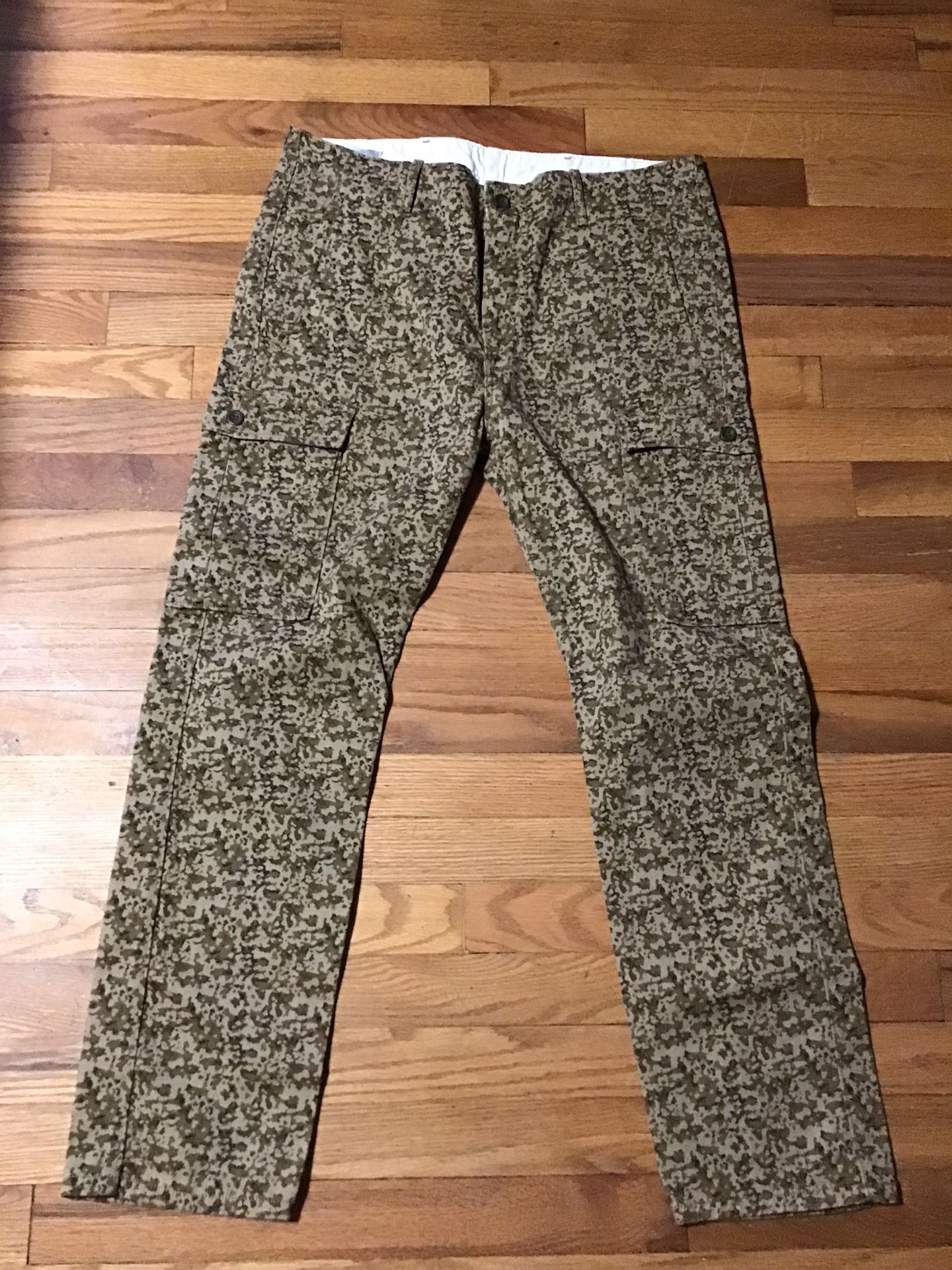 Men’s Levi’s Desert CAMO Slim Cargo Pants W34 L30