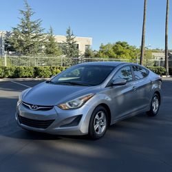 2015 Hyundai Elantra SE - Clean Title