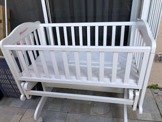 Baby crib