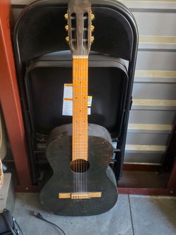 Cheap beginner guitar