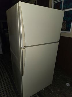 REFRIGERATOR 30"×66"