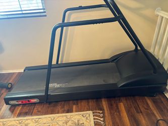 Treadmill (great shape)