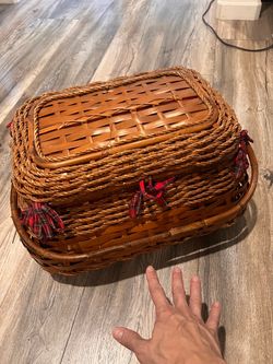 Beautiful Picnic time picnic basket