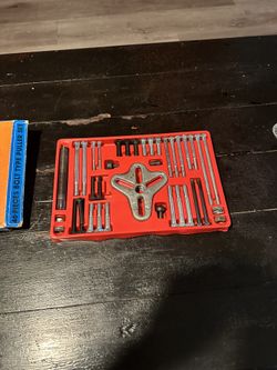 Puller Set 46 Pieces Brand New Never Used $25