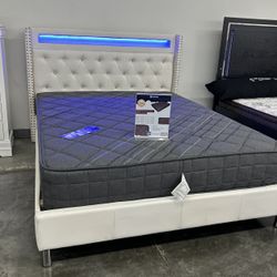 New Queen Bed Frame With Mattress 