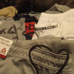 4 3xl Reebok Shirts 1 Pair Of Sweats 3xl