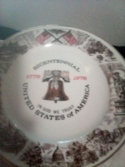 Bicentennial collector Plate