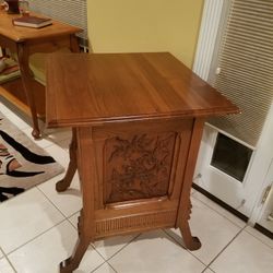 Antique Record Player/Magazine Side/End Table