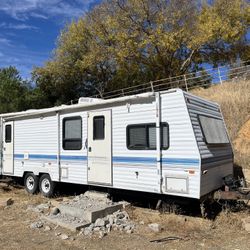 Fleetwood Prowler RV