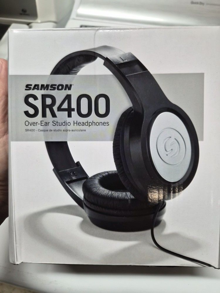 New In Box Headphones For Sale $5