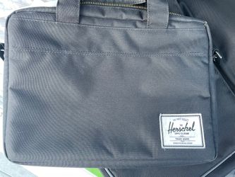 Computer Herschel Bag ! Perfect Condition