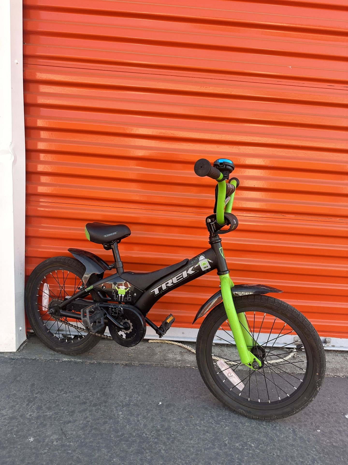 Kids 16” Trek Bike