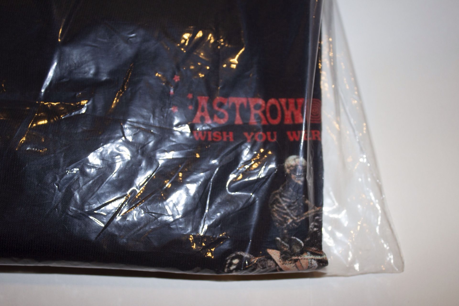 Travis Scott Astroworld Season Pass T-shirt, Size: XL (black) for