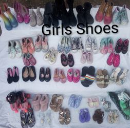 Girls Shoes *different sizes