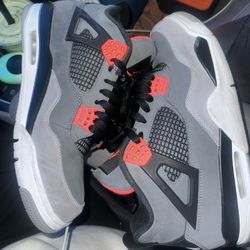 Jordan 4 Infrared, size 10.5.