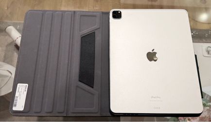 IPAD PRO 12.9 INCH ( 6th , 256 GB )