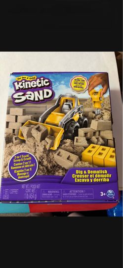 KINETIC SAND DIG + DEMOLISH. 2 In 1 TRUCK. NOT OPENED.