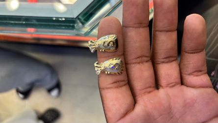 Gold moneybag earrings