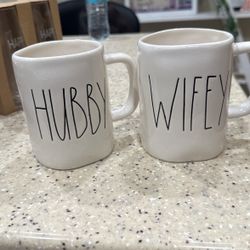 wifey + Hubby mugs