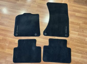 Porsche Macan carpet mats oem 2014-2026