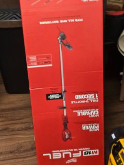 Milwaukee M18 FUEL String Trimmer