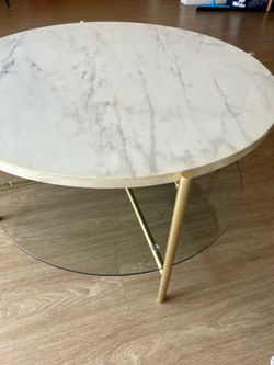 Round coffee table
