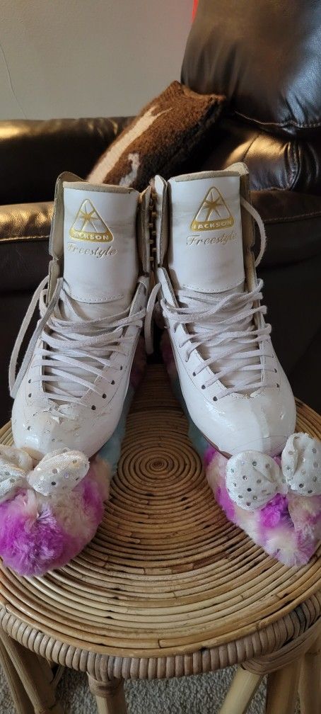 Professional competition skates