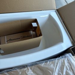 Standard Ovation Curve 60 in. x 30 in. Soaking Bathtub with Left Hand Drain in Arctic WhiteAmerican 