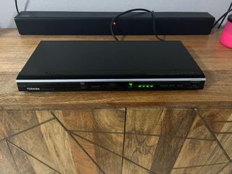 Toshiba SD7300KU 1080p Upconverting HDMI DVD Player w/ Remote Tested Works