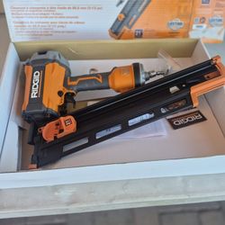 RIDGID 31/2 IN FRAMING NAILER  21°