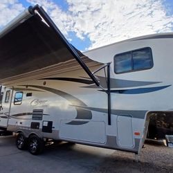 2012 Cougar 5th Wheel 29' / Fifth Wheel 29' Trailer Travel