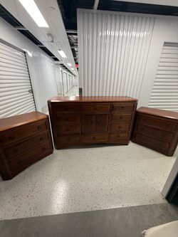 Wood Dresser and Two Nightstand Bedroom Set