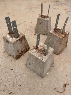 Set of 4 cinder block piers with z max