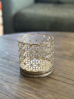 Gold Metal Lattice Candle Holder